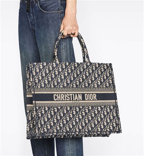 dior tüte|christian dior book tote.